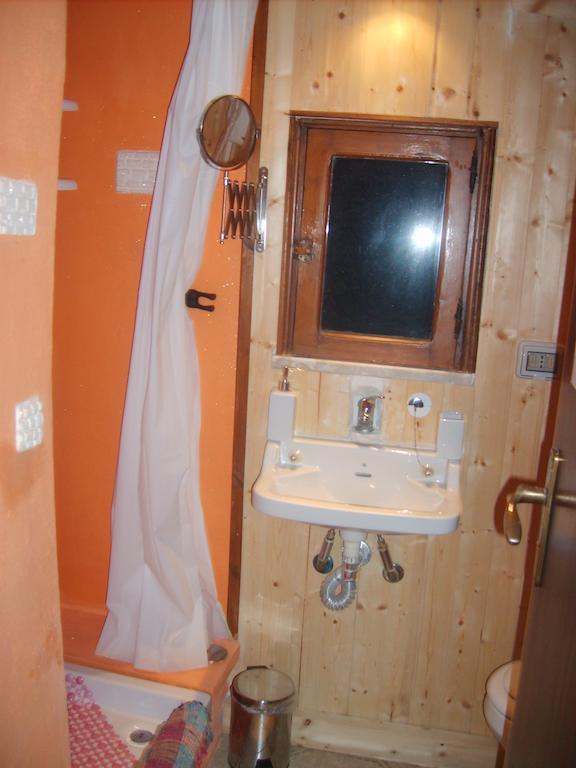 Ammaresiamo Ltb Hotel Cefalu Room photo
