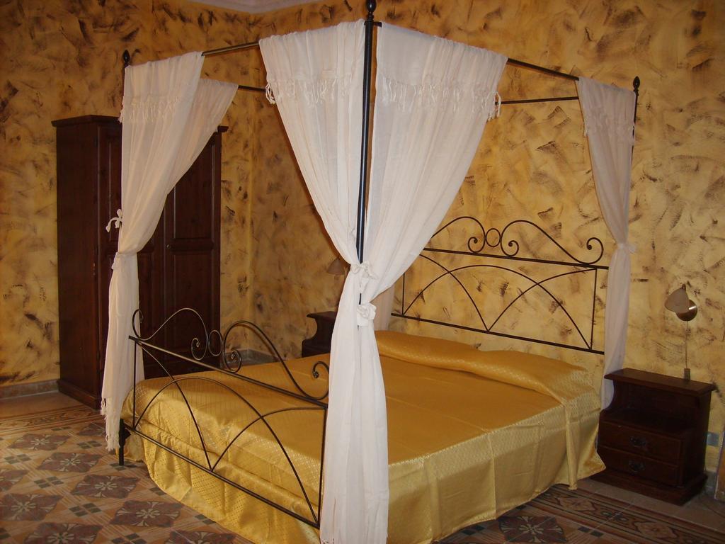 Ammaresiamo Ltb Hotel Cefalu Exterior photo